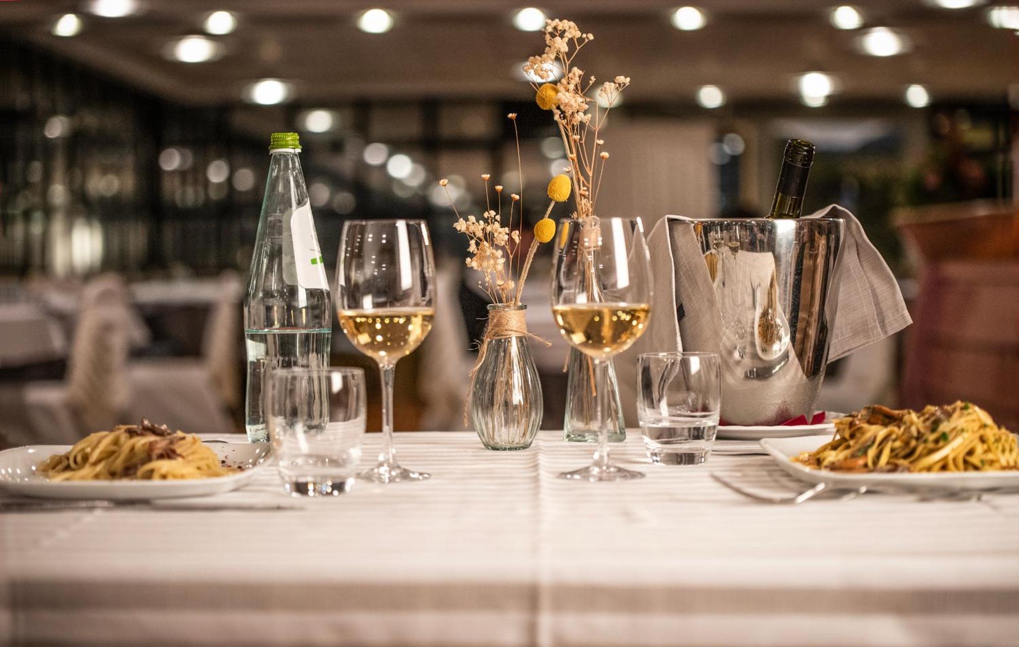 טרני Hotel Michelangelo Palace & Spa מראה חיצוני תמונה