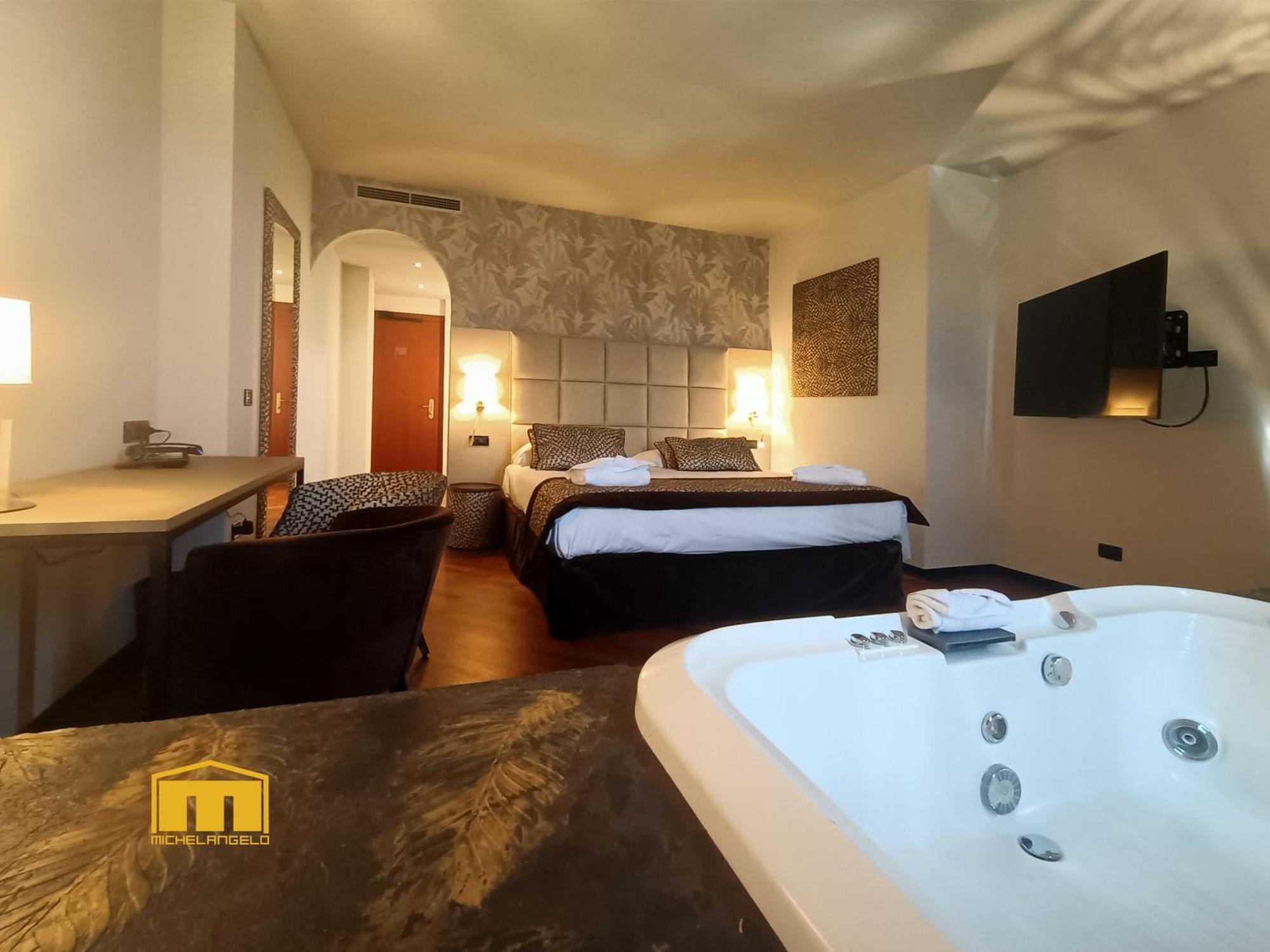 טרני Hotel Michelangelo Palace & Spa מראה חיצוני תמונה